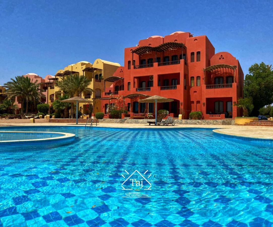 Taj Home, Amazing pool&lagoon view 2bedrooms apartment Hurghada Buitenkant foto