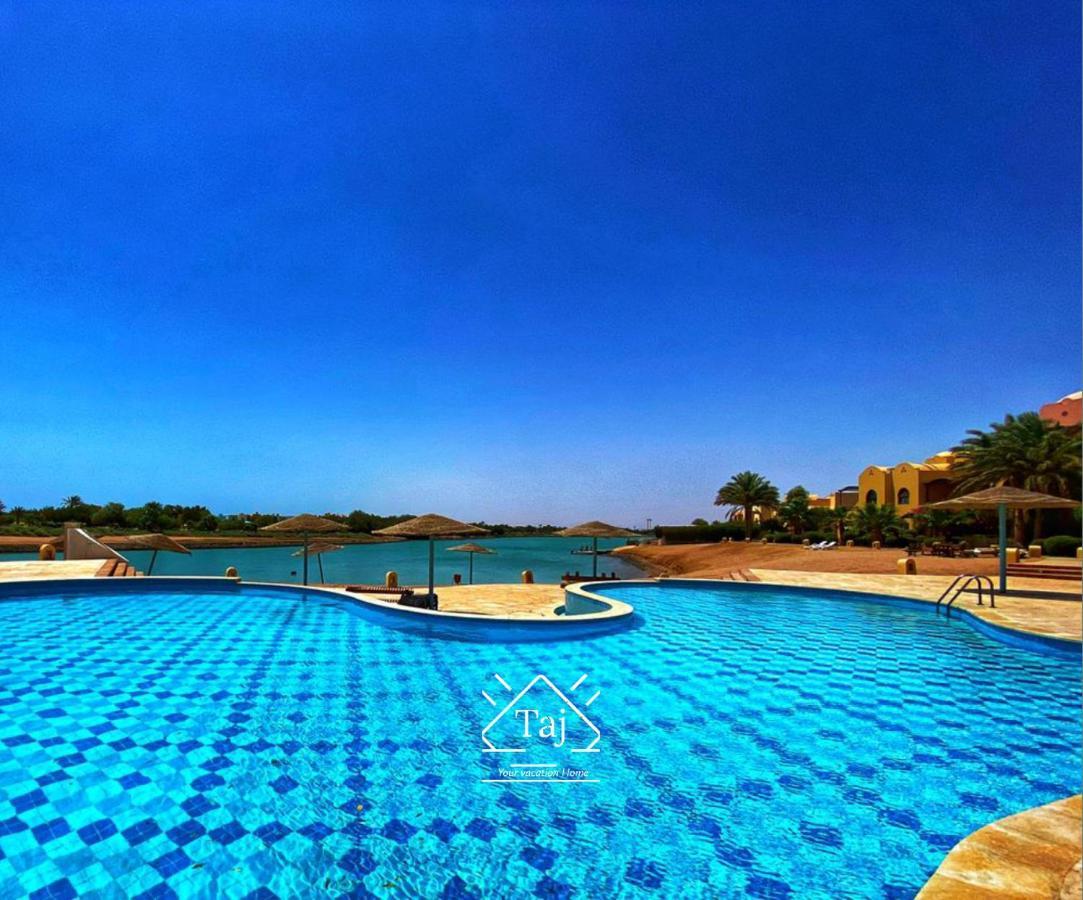 Taj Home, Amazing pool&lagoon view 2bedrooms apartment Hurghada Buitenkant foto